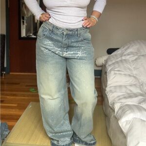 Stylish Blue Boyfriend Jeans with White Accents